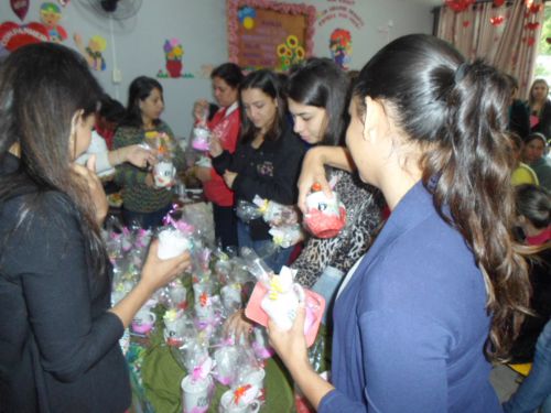 Homenagem às Mães no CMEI Dona Mariquinha 
