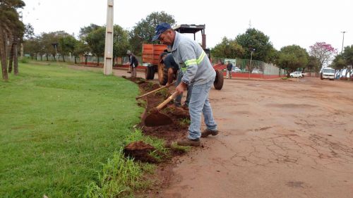 Serviços Urbanos cuidando da cidade