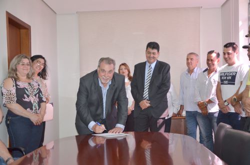 Nil Pereira assume como prefeito enquanto Baco cumpre agenda oficial na Suíça 