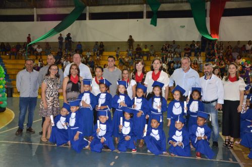 Formatura do Pré-Escolar 2019 foi realizada em Ubiratã