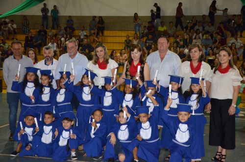 Formatura do Pré-Escolar 2019 foi realizada em Ubiratã