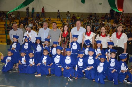 Formatura do Pré-Escolar 2019 foi realizada em Ubiratã