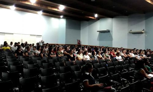 Realizado em Ubiratã 1º Seminário do Programa Saúde Integrativa na Escola