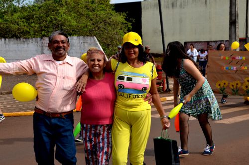 "Caminhada: Todos juntos pela vida" mobilizou comunidade ubiratanense