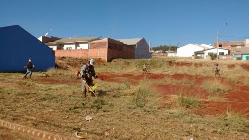 Serviços Urbanos realiza mutirão de limpeza em bairros e encontra muito lixo em terrenos baldios  