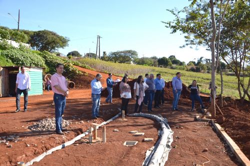 Prefeito Baco, vereadores e lideranças visitam principais obras em andamento 