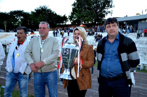 Ubiratã derrota em casa o Peabiru e é campeão da Copa Comcam/Sicredi