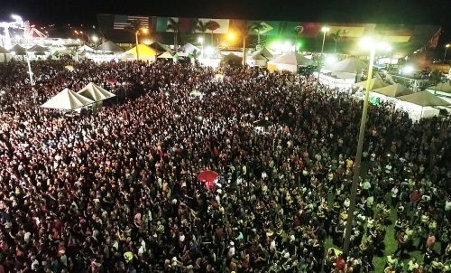 Expo Assis começou com 40 mil pessoas no Show de Eduardo Costa