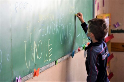 Aulas da rede municipal começam nesta segunda-feira com ensino presencial